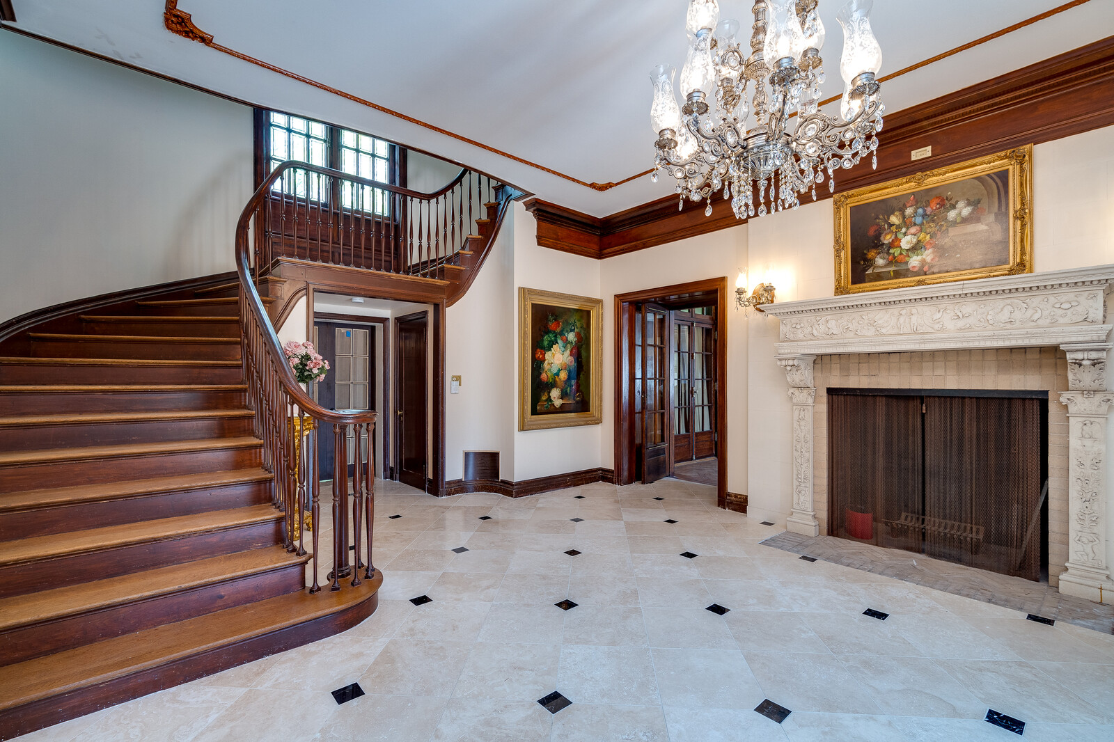 Grand foyer